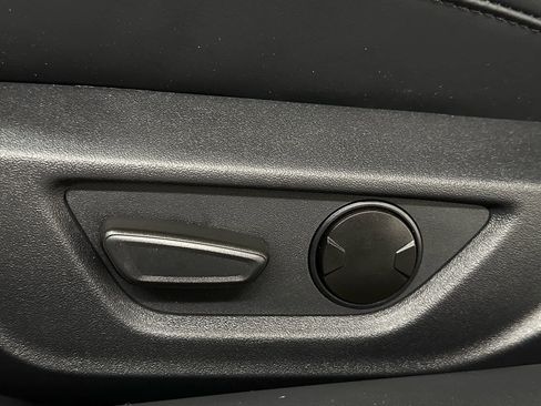 Used 2025 Ford Mustang GT Premium image 12