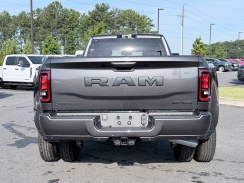 New 2026 RAM 3500 Big Horn AWD/4WD image 8