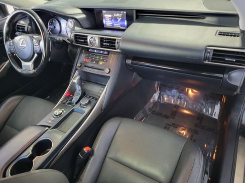 Used 2020 Lexus IS 300 w/ Premium Package image 17