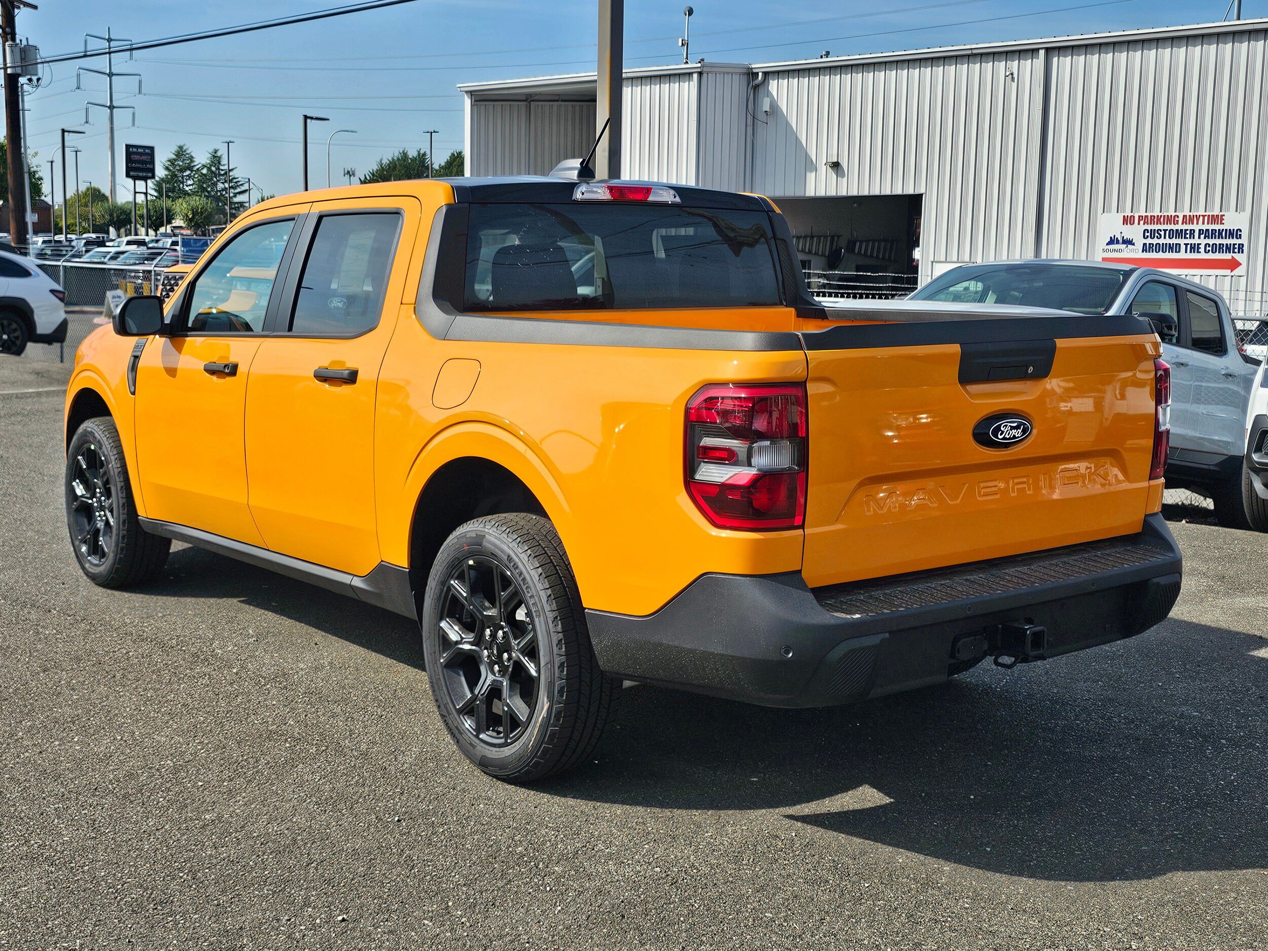 New 2026 Ford Maverick XLT w/ Equipment Group 301A AWD/4WD image 7