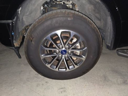 Used 2020 Ford F150 XLT w/ Equipment Group 302A Luxury image 19