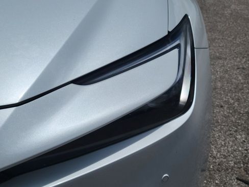 Used 2024 Toyota Prius Limited image 9