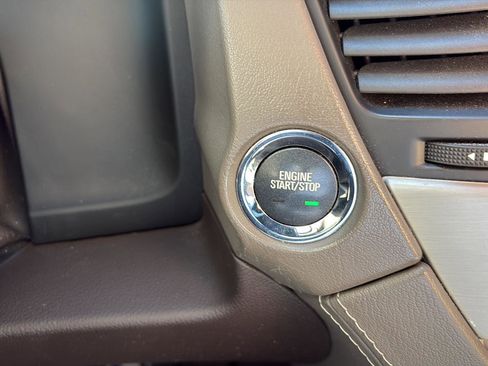 Used 2015 GMC Yukon Denali w/ Premium Package image 22