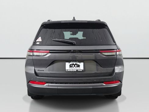 New 2026 Jeep Grand Cherokee Altitude AWD/4WD image 6