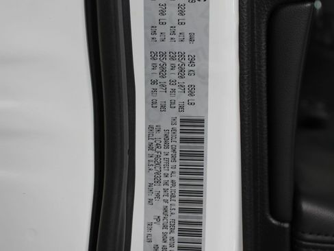 Used 2019 Jeep Grand Cherokee Altitude image 20