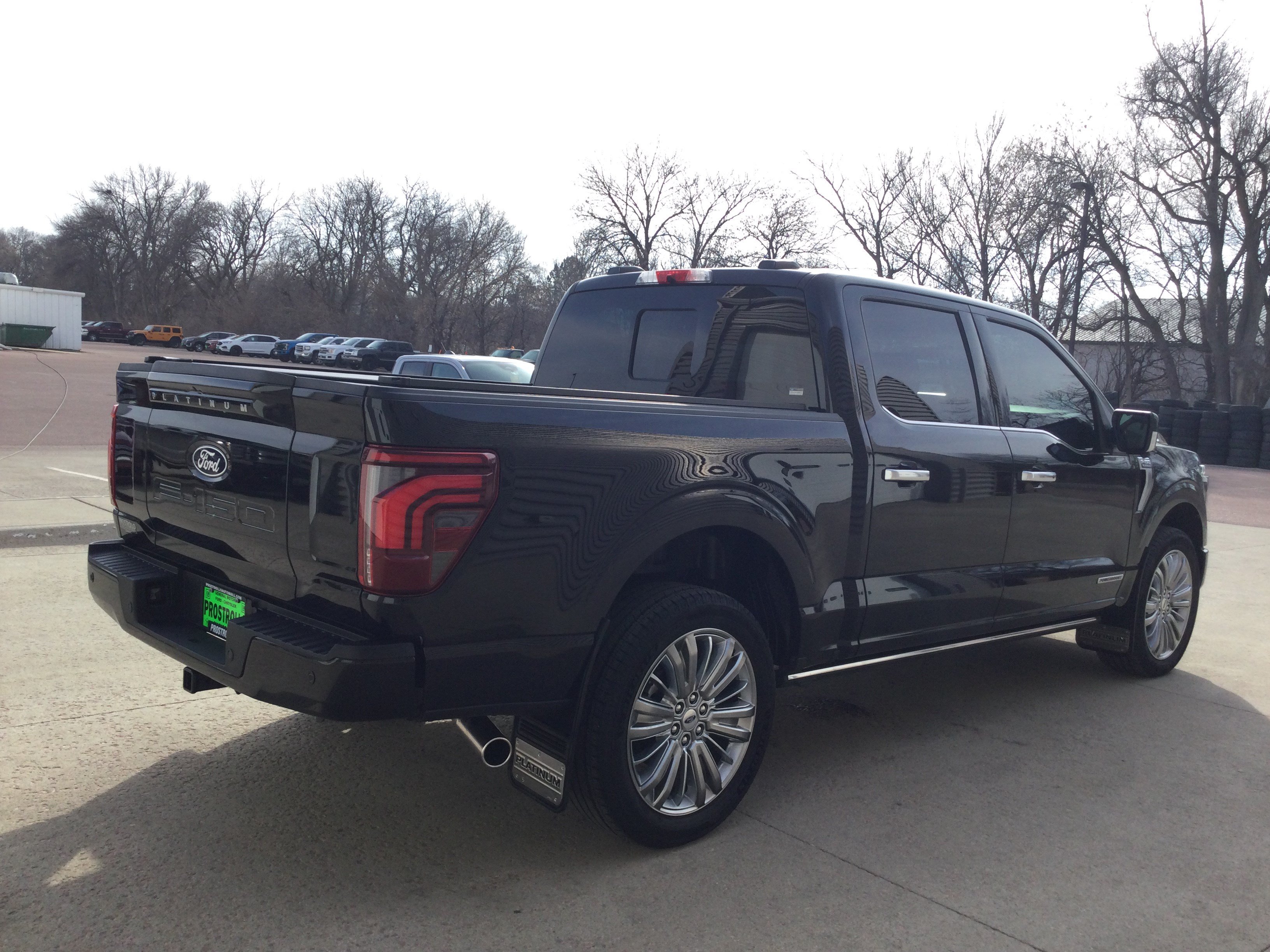 Used 2024 Ford F150 Platinum w/ Equipment Group 703A Plus AWD/4WD image 5