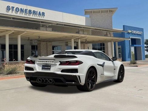 Used 2023 Chevrolet Corvette Z06 RWD image 5