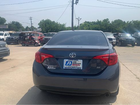 Used 2018 Toyota Corolla L image 6