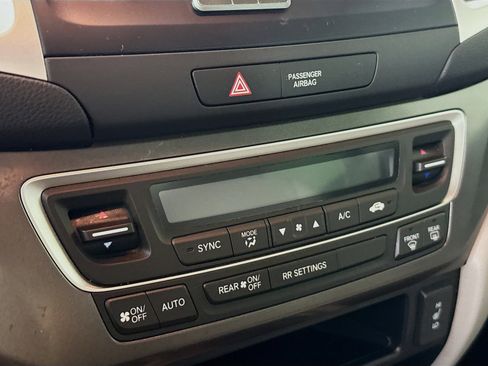 Used 2017 Honda Ridgeline RTL image 17