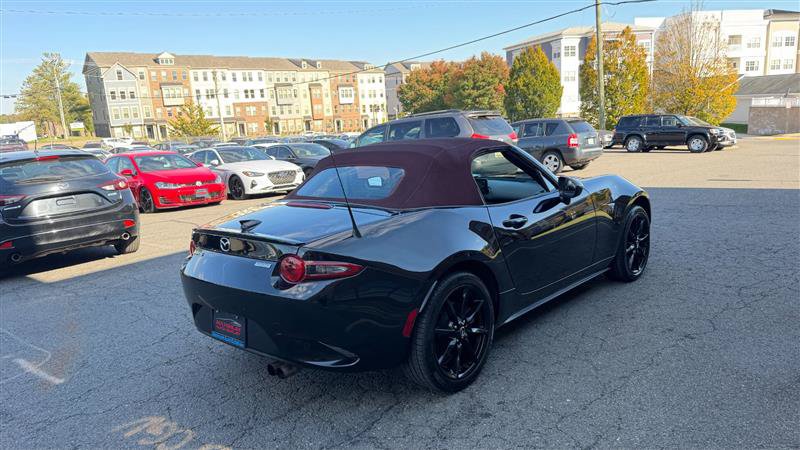 Used 2018 MAZDA MX-5 Miata Club RWD image 30