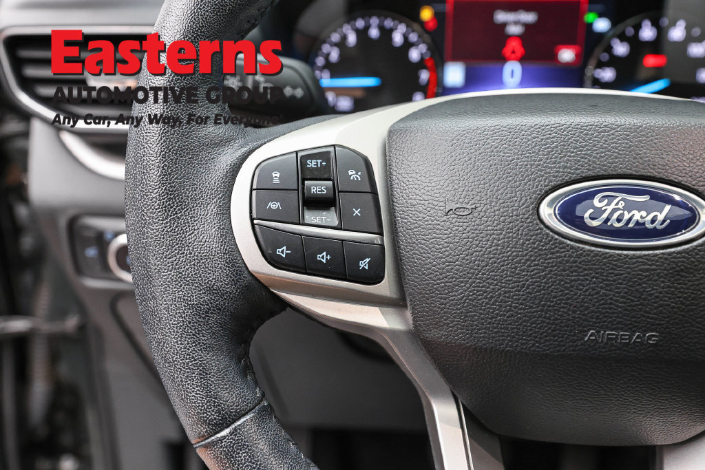 Used 2023 Ford Explorer XLT w/ Equipment Group 202A AWD/4WD image 16
