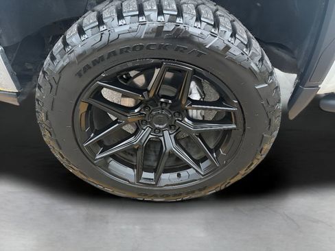 Used 2022 GMC Sierra 1500 SLT w/ SLT Convenience Package image 11