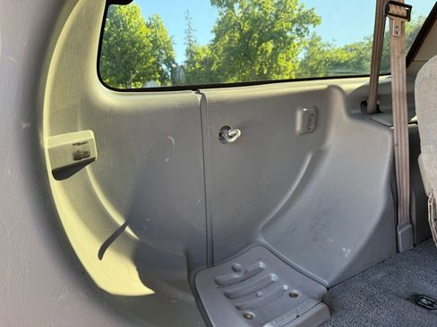 Used 2004 Ford Excursion 4WD image 14