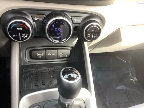 Certified 2026 Hyundai Venue SEL image 31