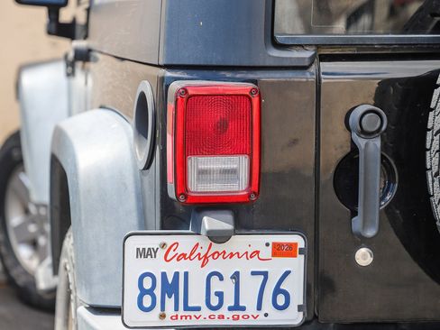 Used 2017 Jeep Wrangler Sport w/ Quick Order Package 23S image 12