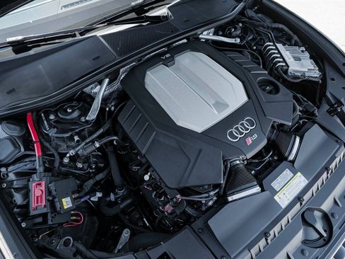 Used 2021 Audi RS 6 AWD/4WD image 15