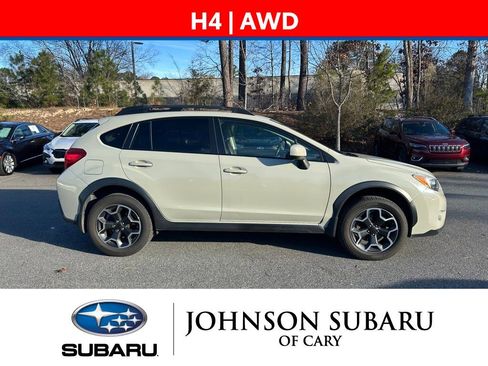 Used 2013 Subaru Crosstrek 2.0i Limited w/ Popular Pkg 1 image 3