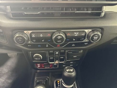 Used 2024 Jeep Wrangler Willys 4xe image 23