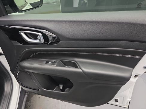 Used 2022 Jeep Compass Altitude w/ Convenience Group image 43