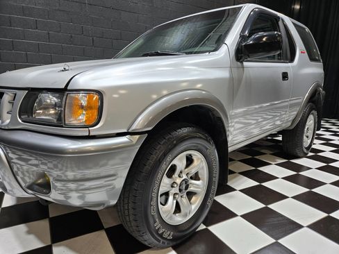 Used 2002 Isuzu Rodeo Sport RWD image 14