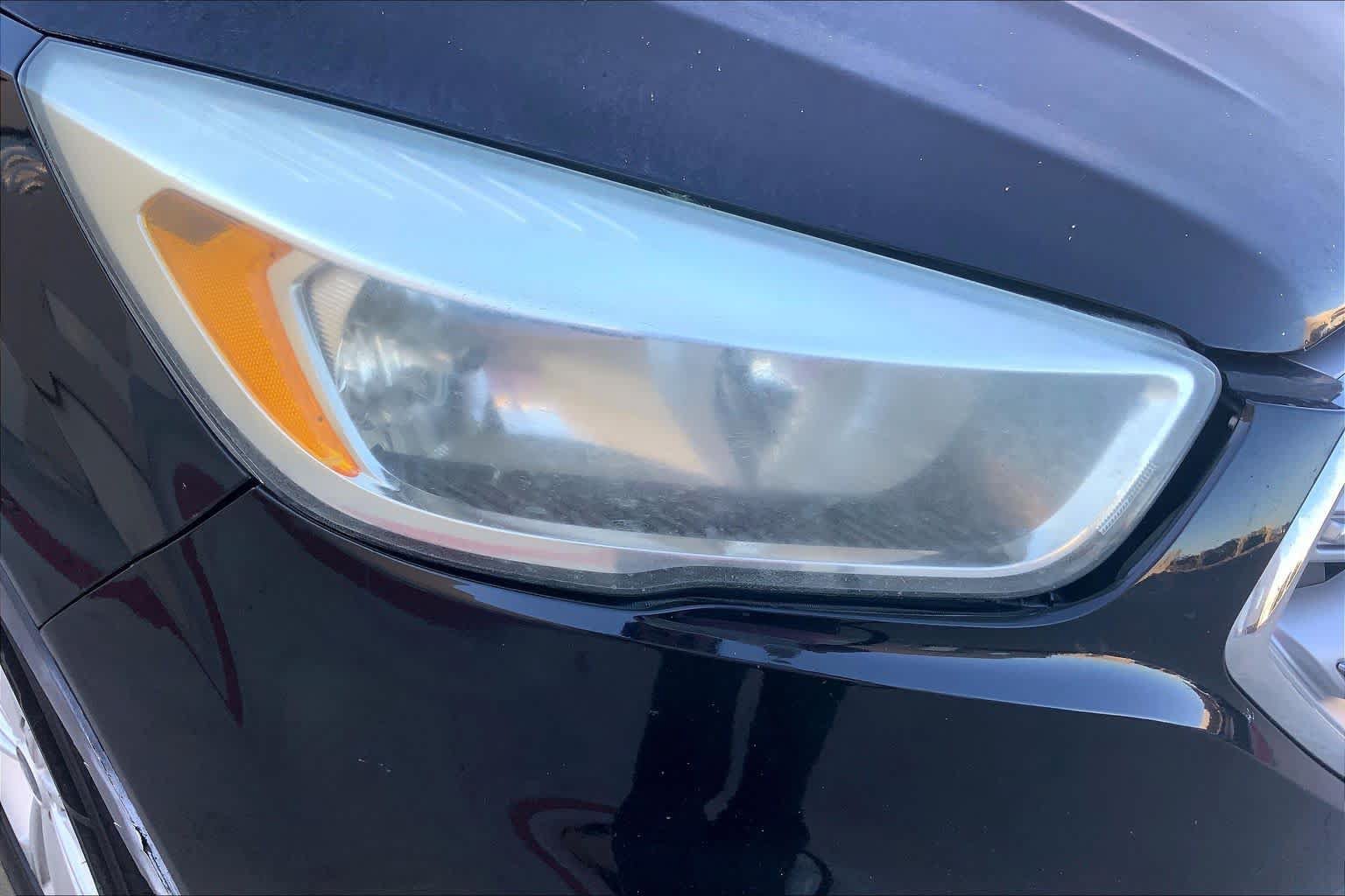 Used 2017 Ford Escape SE AWD/4WD image 27