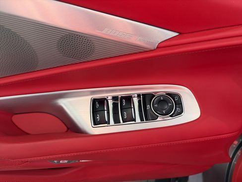 Used 2023 Chevrolet Corvette Stingray Premium Conv w/ Z51 Performance Package image 10