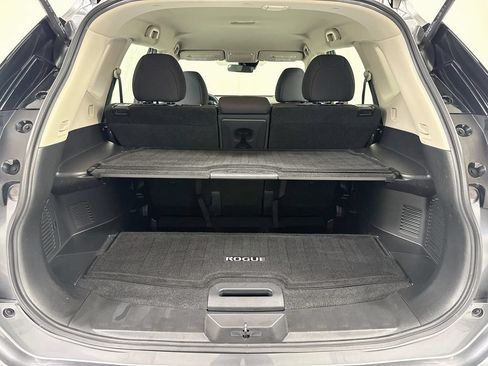 Used 2019 Nissan Rogue S AWD/4WD image 22