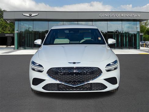Used 2025 Genesis G70 2.5T image 2