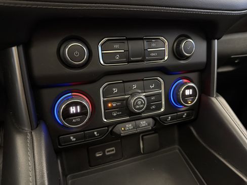 Used 2021 Chevrolet Tahoe Z71 w/ Rear Media and Nav Package image 22