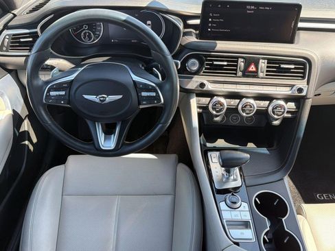 Used 2022 Genesis G70 2.0T RWD image 26