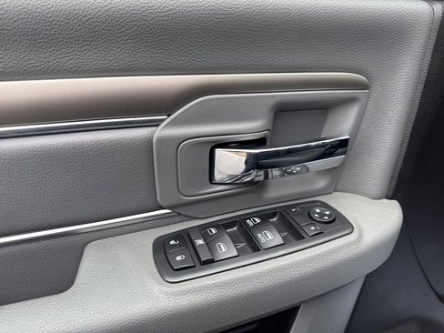 Used 2018 RAM 2500 Big Horn image 15