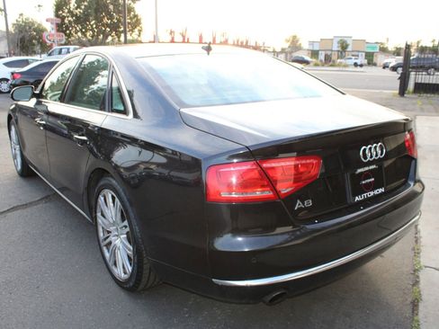 Used 2013 Audi A8 3.0T w/ Driver Assistance Pkg image 11