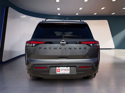 Used 2024 Nissan Pathfinder SV w/ Black Appearance Package image 4
