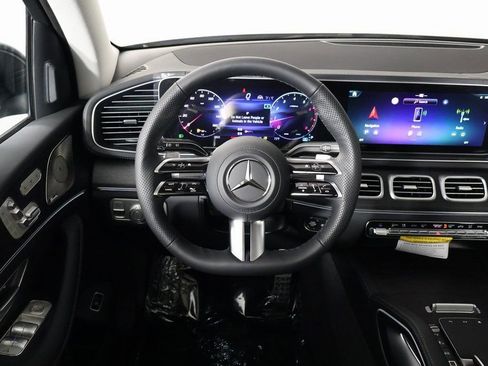 New 2026 Mercedes-Benz GLS 450 4MATIC image 3