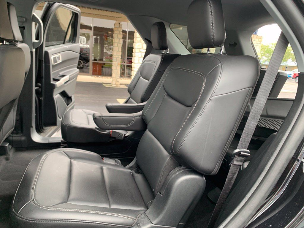 Certified 2024 Ford Explorer XLT w/ Equipment Group 202A AWD/4WD image 29