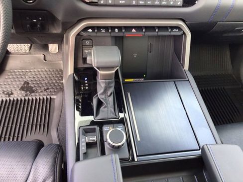 New 2026 Toyota Tundra Platinum image 15