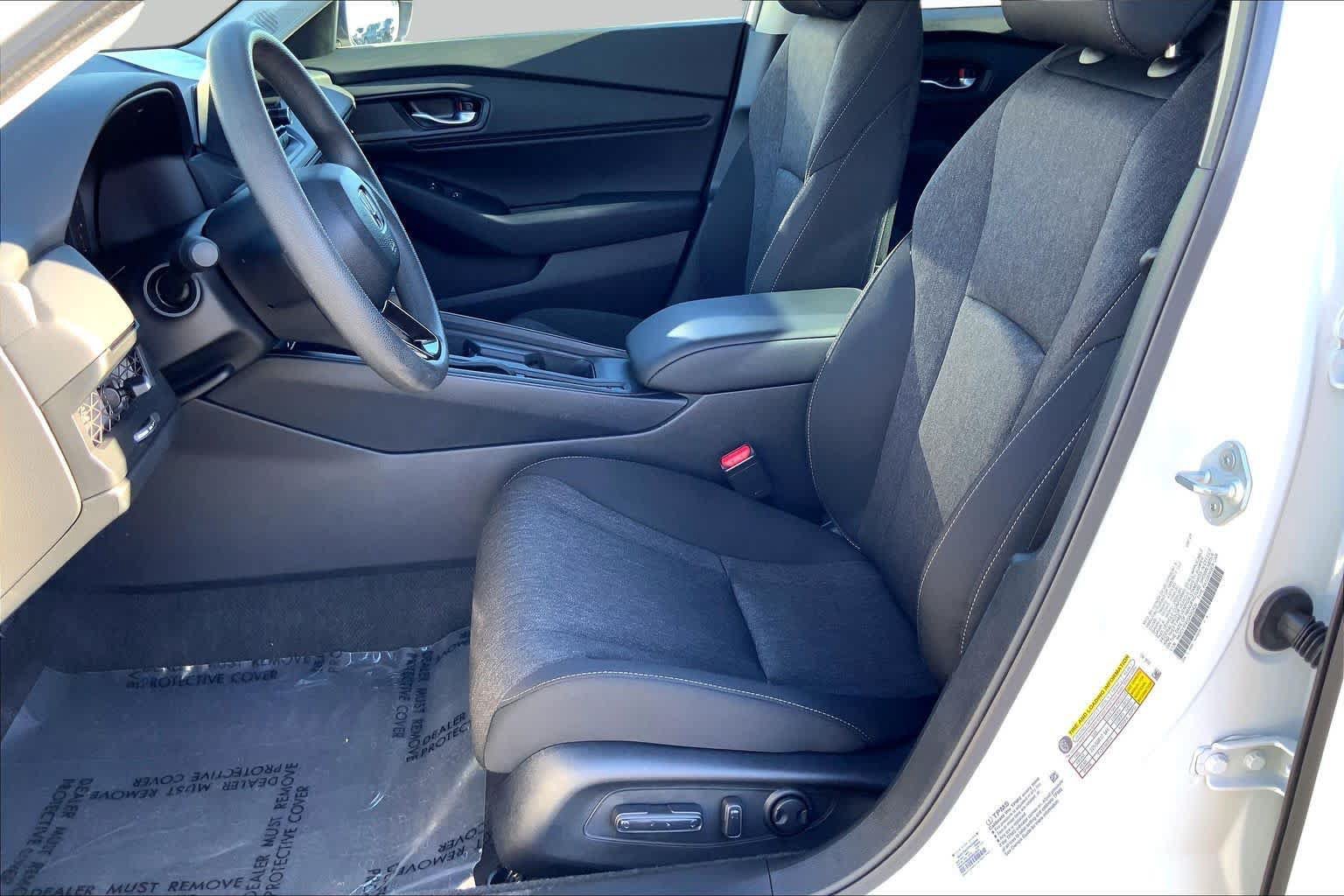 Used 2025 Honda Accord SE image 7