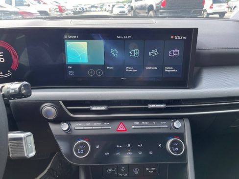 Used 2025 Hyundai Sonata SEL FWD image 8