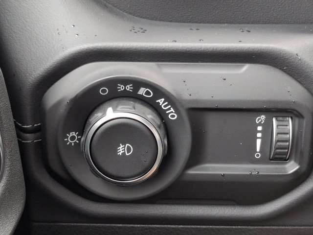 New 2027 Jeep Wrangler Unlimited Sahara AWD/4WD image 30