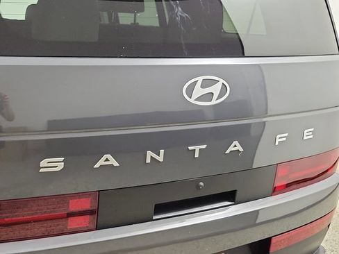Used 2026 Hyundai Santa Fe SEL FWD image 9