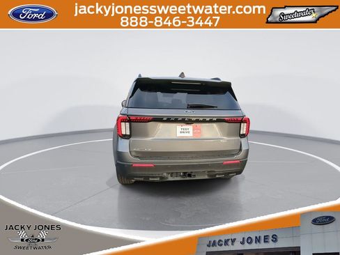 Certified 2025 Ford Explorer Active image 7
