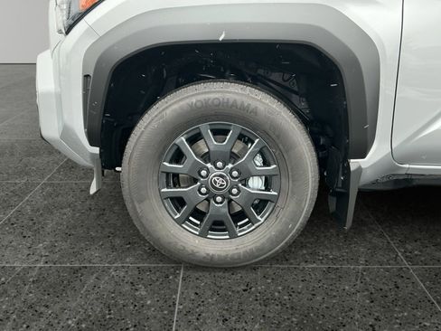 New 2026 Toyota 4Runner SR5 image 14