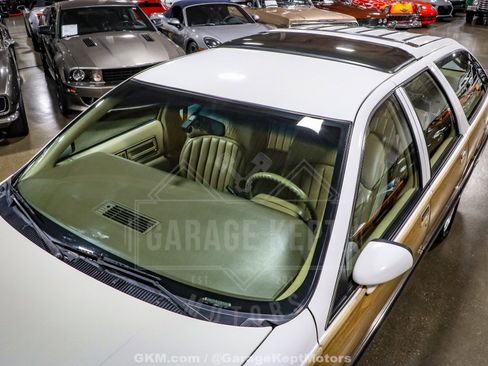Used 1992 Buick Roadmaster Estate image 24