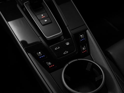 Used 2021 Porsche 911 Carrera image 39