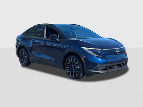 New 2026 Nissan Leaf Platinum+ w/ Cargo Package (Platinum+) image 8