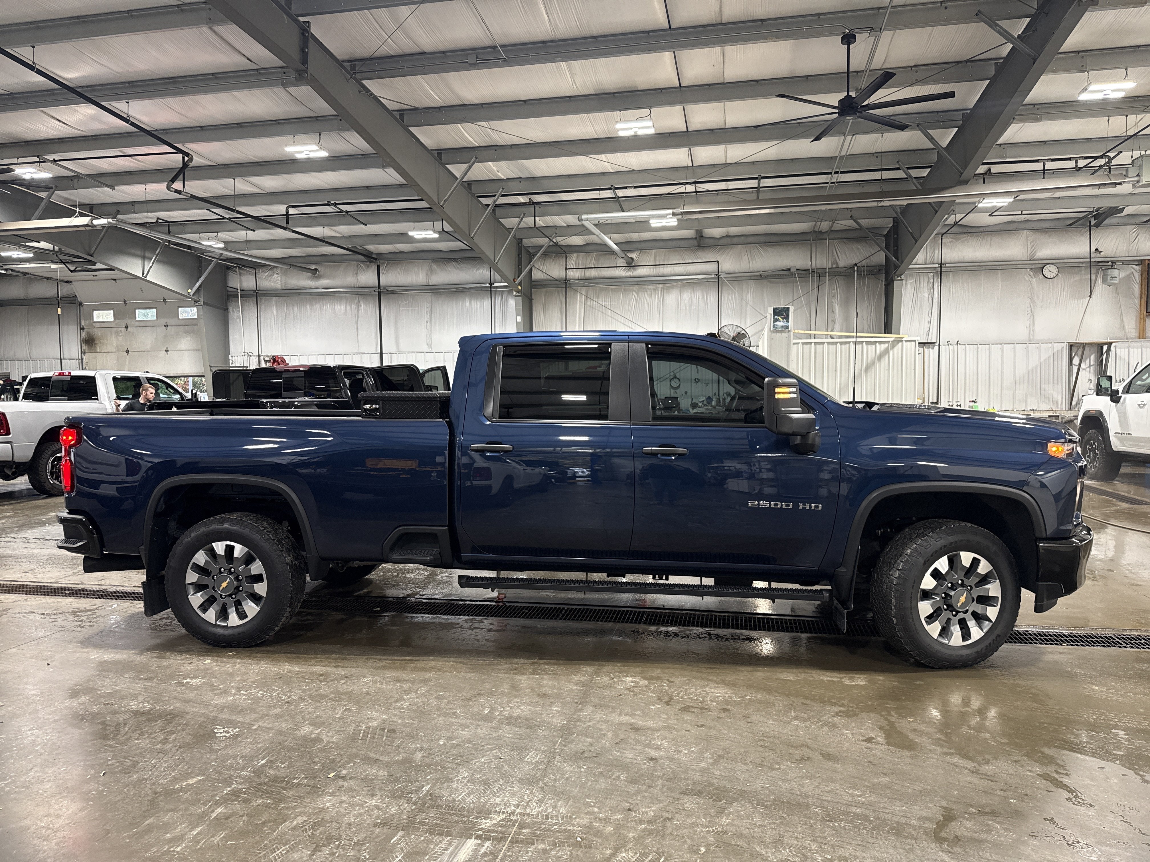 Used 2021 Chevrolet Silverado 2500 Custom w/ Custom Value Package AWD/4WD image 2