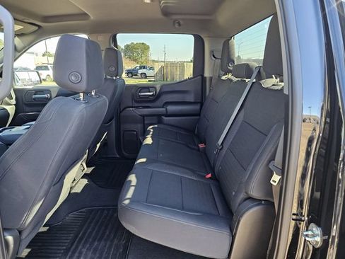 Used 2023 Chevrolet Silverado 1500 Custom image 16