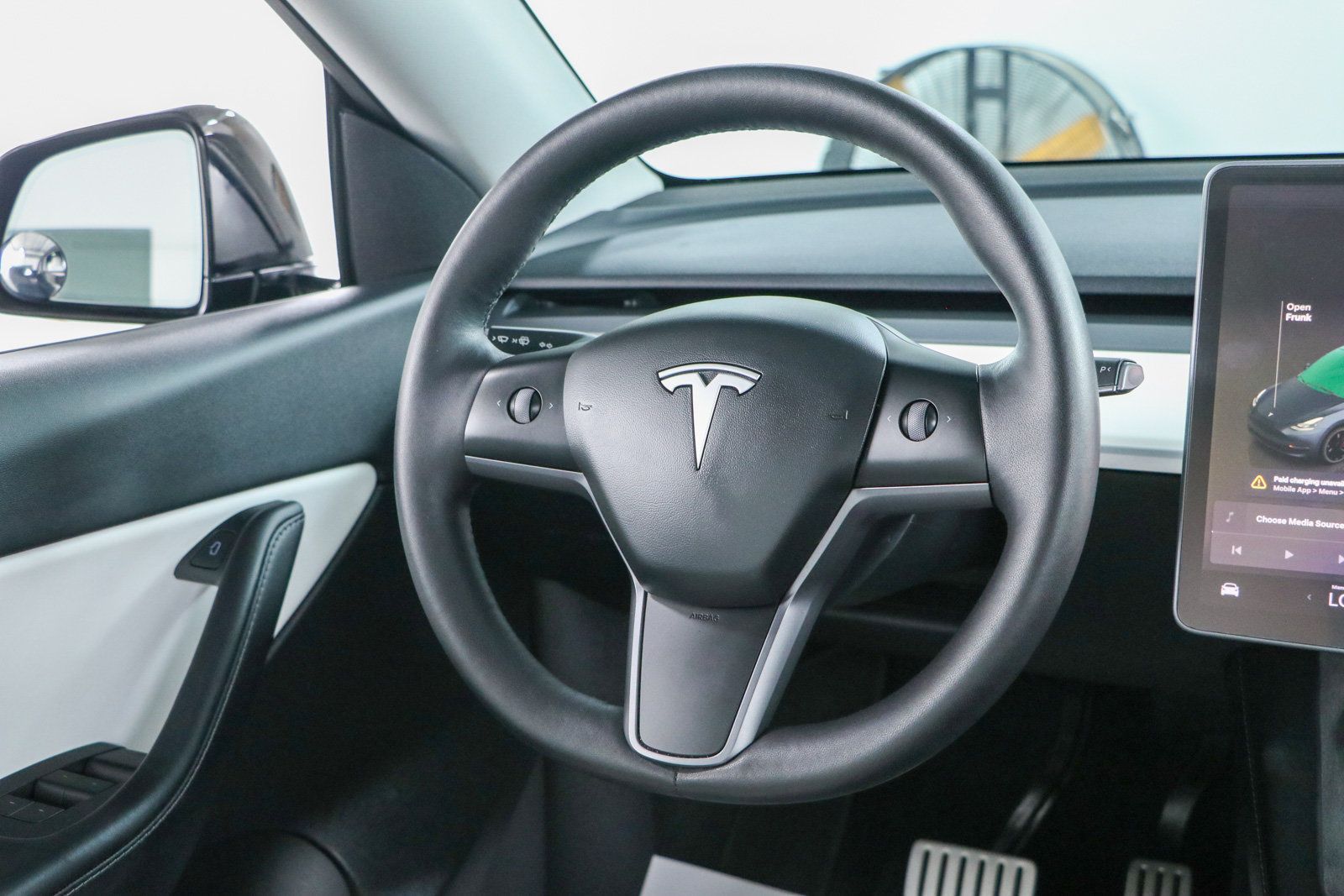 Used 2022 Tesla Model Y Performance AWD/4WD image 12