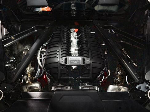Used 2023 Chevrolet Corvette Z06 w/ Z07 Performance Package RWD image 27