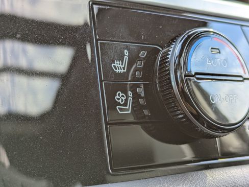 Certified 2024 Nissan Pathfinder Platinum w/ Cargo Package image 27